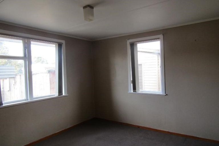 Photo of property in 27 Te Rangitautahanga Road, Turangi, 3334