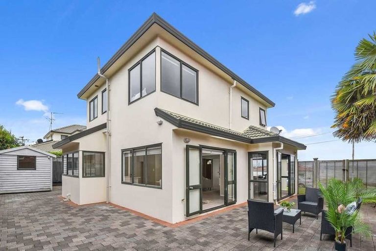 Photo of property in 75a Jutland Road, Hauraki, Auckland, 0622