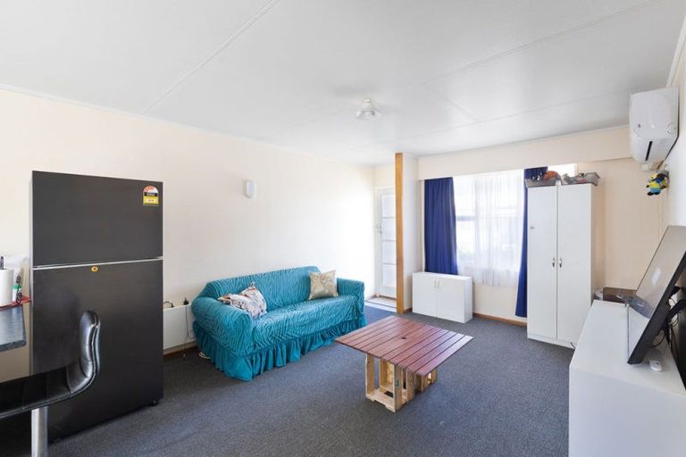 Photo of property in 2/60 Harrison Street, Whanganui, 4500