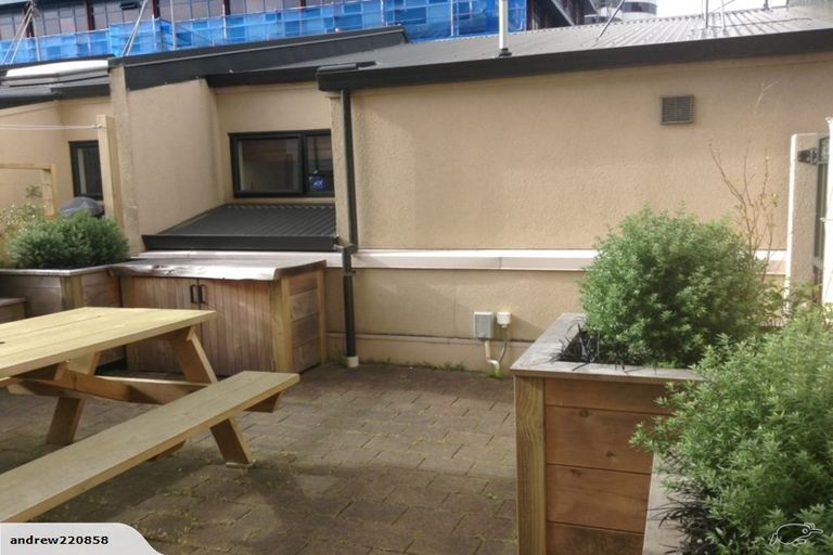 Photo of property in 83m Hill Street, Thorndon, Wellington, 6011