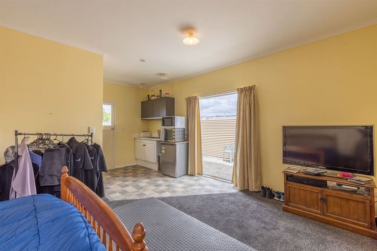 Photo of property in 8 Kingston Street, Awapuni, Palmerston North, 4412