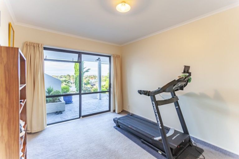 Photo of property in 37 Hetley Crescent, Taradale, Napier, 4112