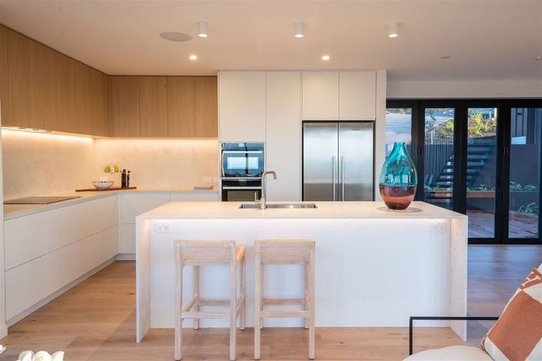 Photo of property in 9 Loader Lane, Clifton, Christchurch, 8081