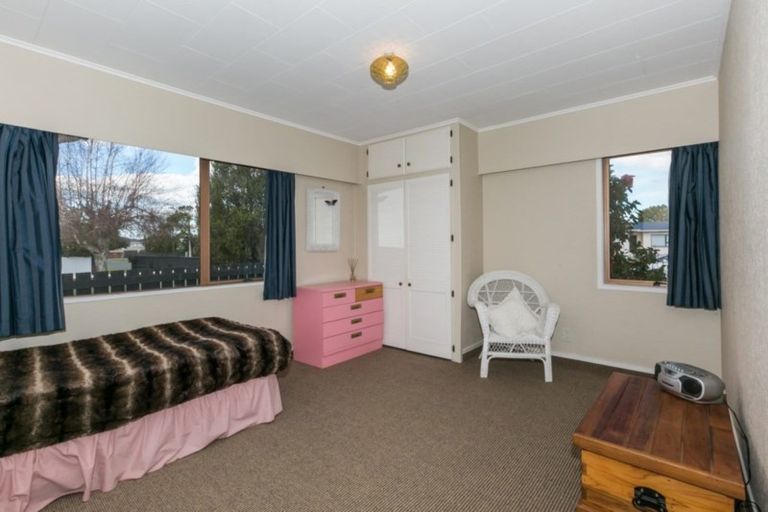 Photo of property in 6 Hinton Road, Taradale, Napier, 4112