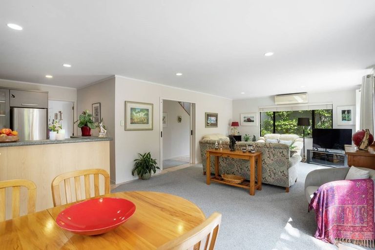 Photo of property in 2/11 Paparoa Road, Cockle Bay, Auckland, 2014