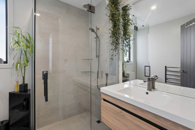 Photo of property in 13 Campbell Road, Wanaka, 9305