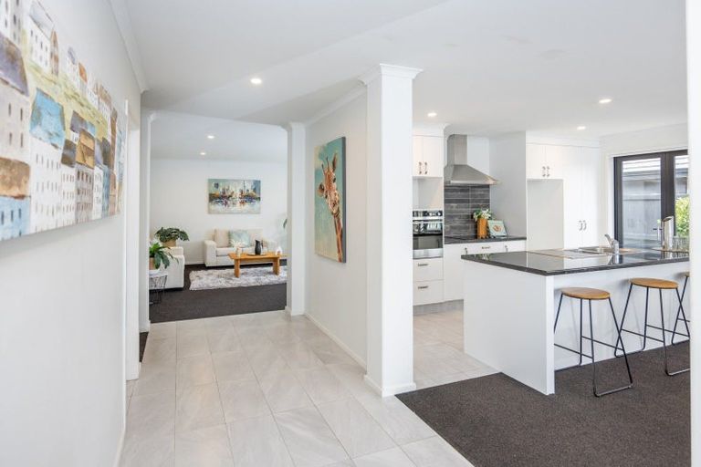 Photo of property in 8 Ladeira Place, Fitzroy, Hamilton, 3206