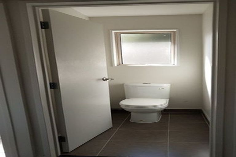 Photo of property in 11 Ellen Avenue, Hillcrest, Auckland, 0627