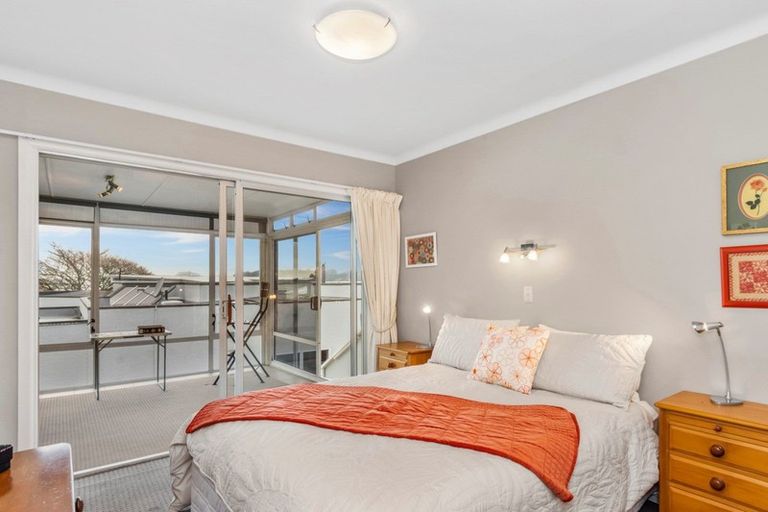 Photo of property in 16 Beach Grove, Omokoroa, 3114