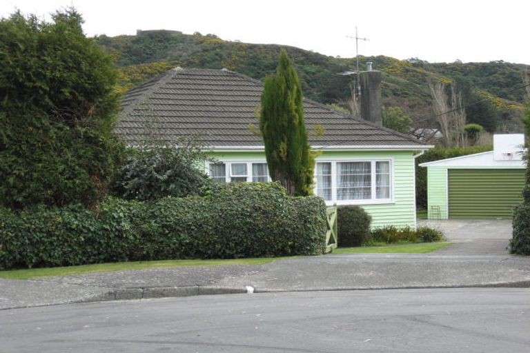 Photo of property in 18 Bythell Street, Wainuiomata, Lower Hutt, 5014