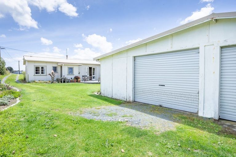 Photo of property in 23 Kelly Street, Baylys Beach, Dargaville, 0377