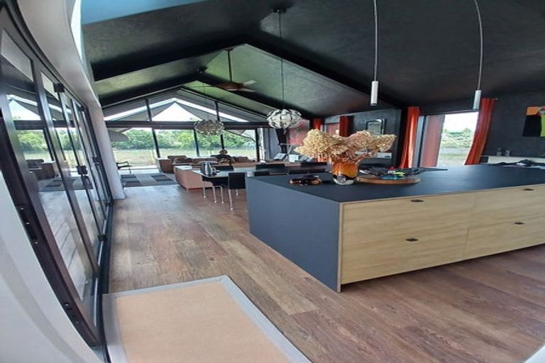 Photo of property in 10 Johnstone Loop, Tasman, Upper Moutere, 7175