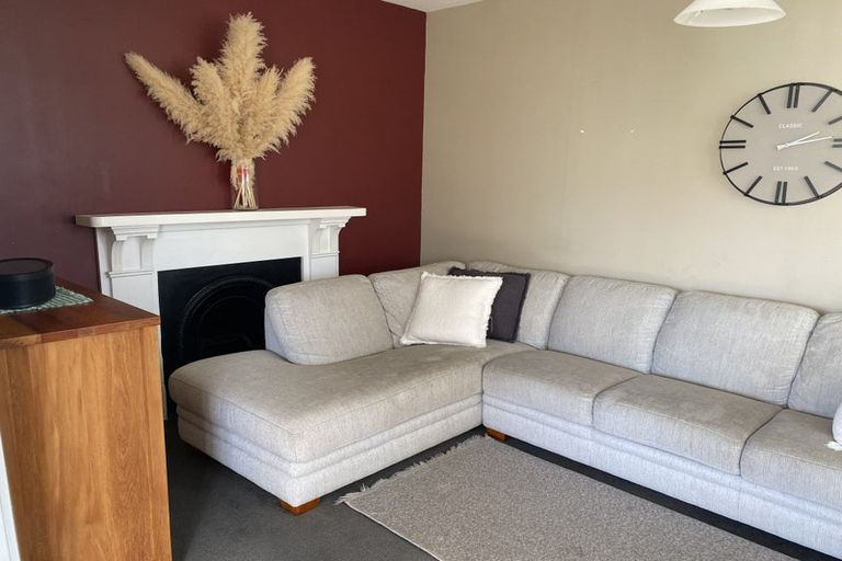 Photo of property in 98 Wadestown Road, Wadestown, Wellington, 6012