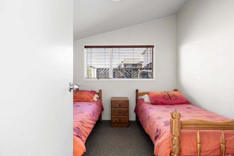 Photo of property in 185 Marine Parade, Mount Maunganui, 3116