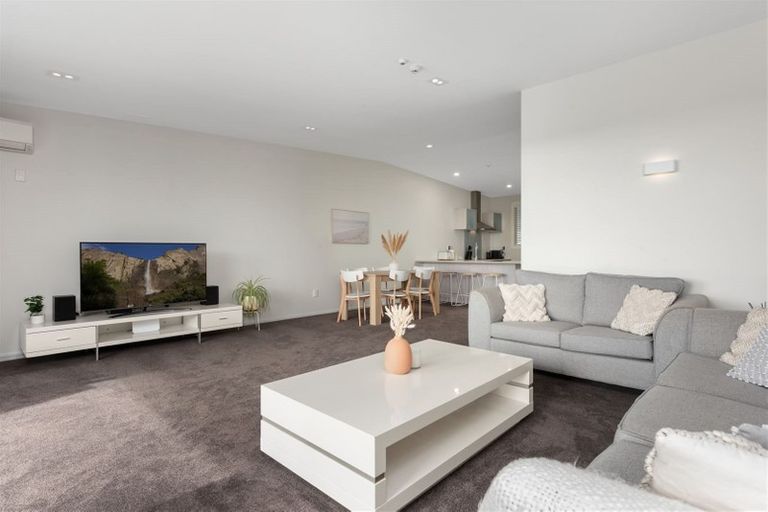 Photo of property in 2-06/424 Maunganui Road, Mount Maunganui, 3116