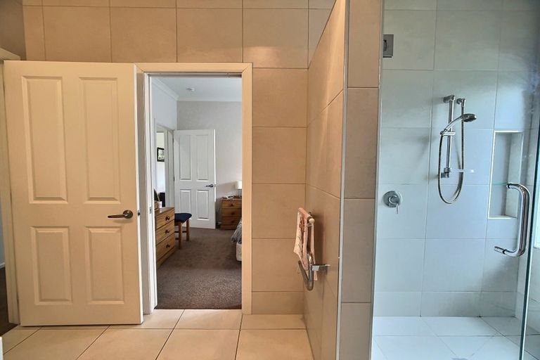 Photo of property in 115 Kent Terrace, Taradale, Napier, 4112