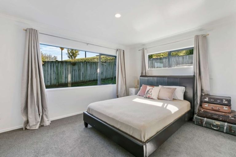 Photo of property in 53 Discovery Avenue, Welcome Bay, Tauranga, 3112