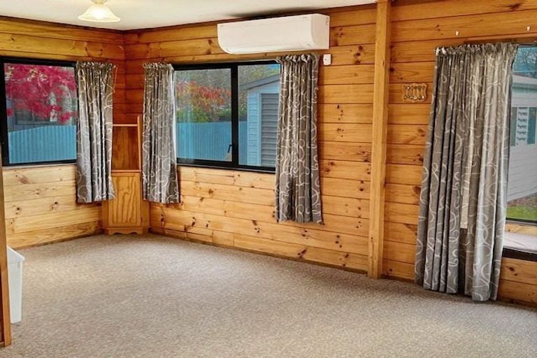 Photo of property in 36 Poihaere Street, Turangi, 3334