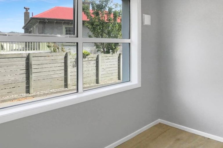 Photo of property in 2/36 Roxburgh Street, Mount Victoria, Wellington, 6011