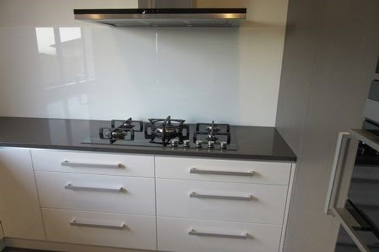 Photo of property in 36 Mackay Drive, Greenhithe, Auckland, 0632