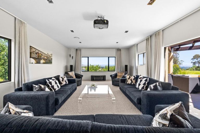 Photo of property in 100 Kopanga Road, Havelock North, 4130