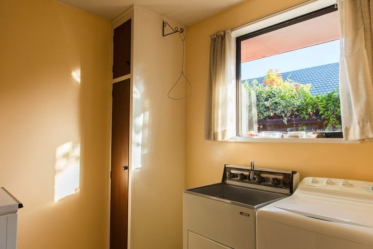 Photo of property in 26 Rembrandt Place, Burnside, Christchurch, 8053