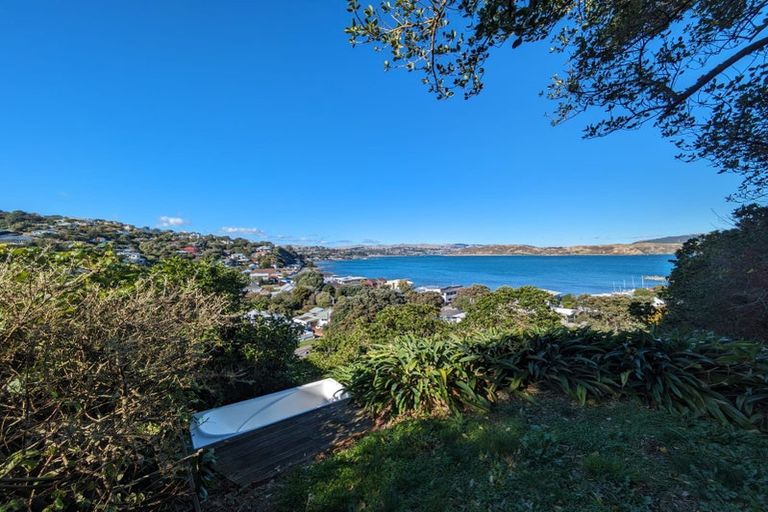 Photo of property in 6 Gordon Road, Plimmerton, Porirua, 5026