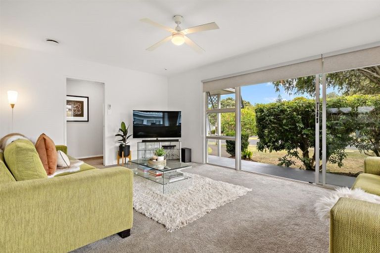 Photo of property in 9 Roysfield Lane, Sunnyhills, Auckland, 2010