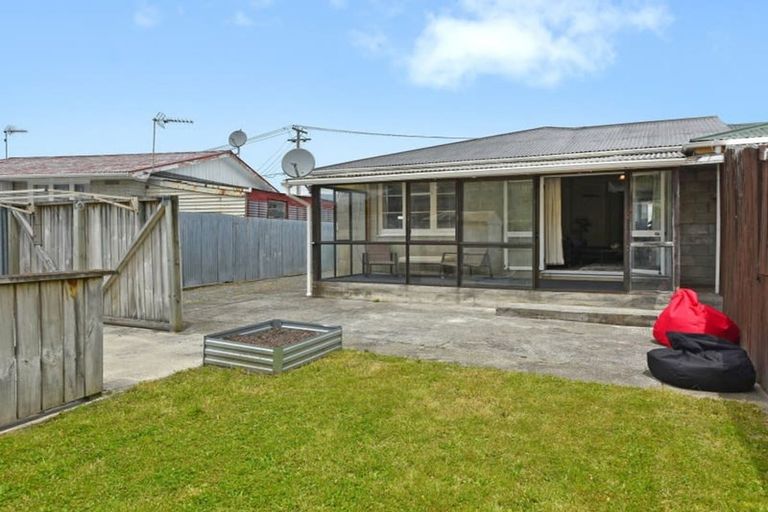Photo of property in 9/45 Pine Avenue, Ebdentown, Upper Hutt, 5018