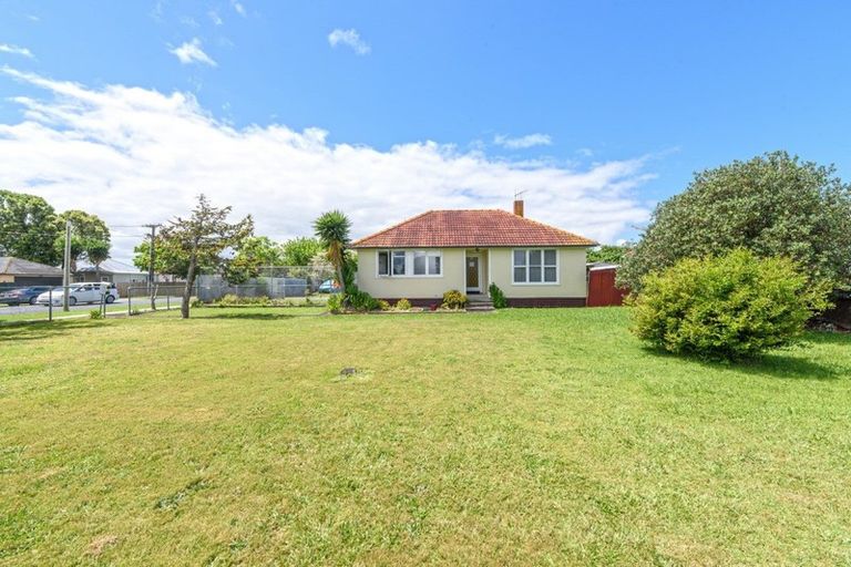 Photo of property in 460 Massey Road, Mangere East, Auckland, 2024