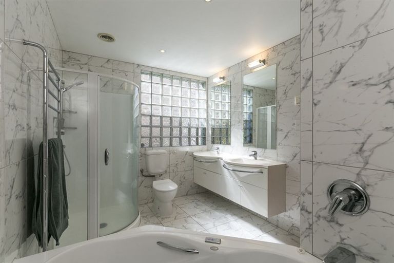 Photo of property in 20 Barton Terrace, Thorndon, Wellington, 6011