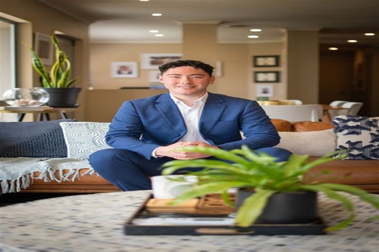 Photo of property in 2 Catlins Glen, Aotea, Porirua, 5024