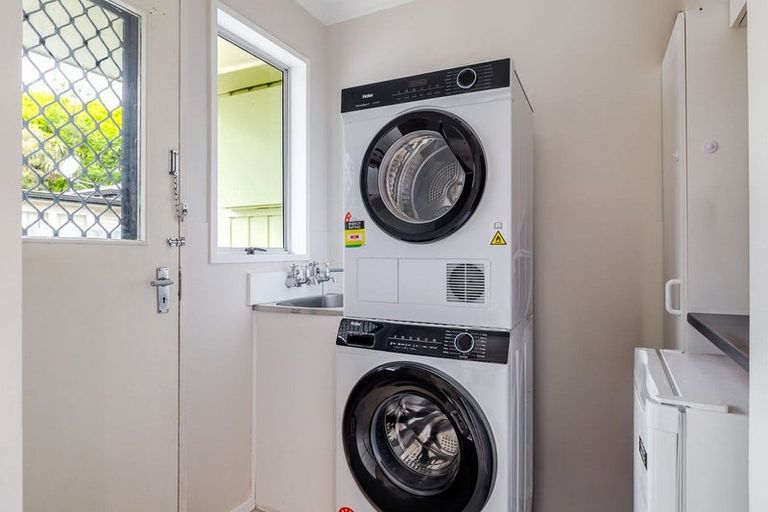 Photo of property in 19b Churchill Avenue, Hokowhitu, Palmerston North, 4410