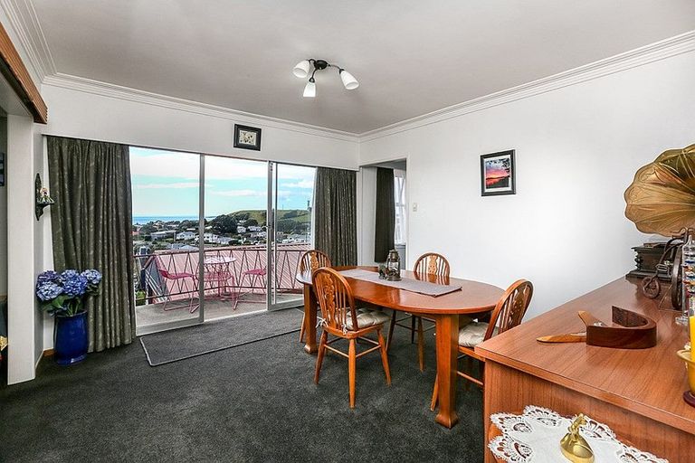 Photo of property in 48 Crownhill Street, Spotswood, New Plymouth, 4310