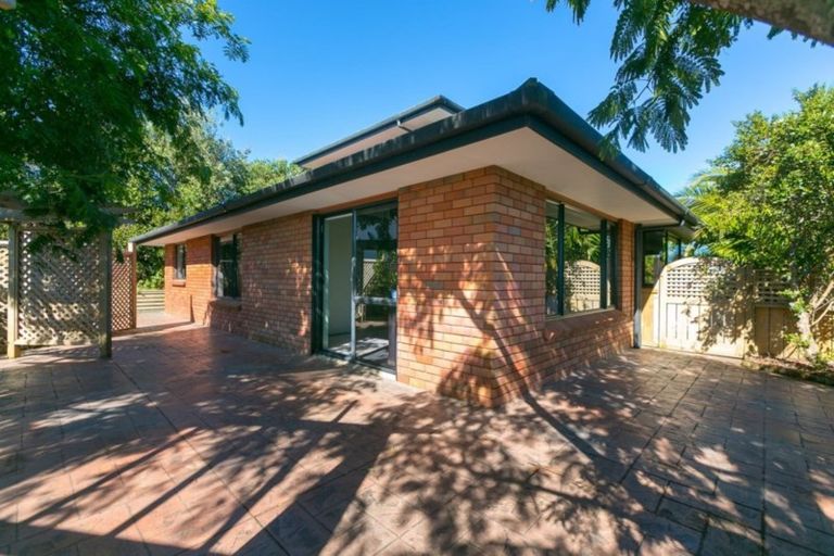 Photo of property in 11d Redwood Crescent, Hurdon, New Plymouth, 4310