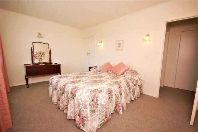 Photo of property in 51 Rokino Road, Hilltop, Taupo, 3330