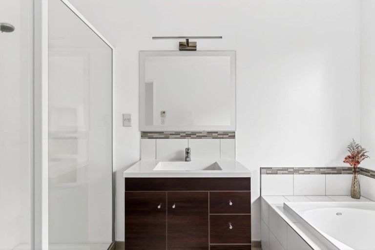 Photo of property in 22 Watkins Road, Cambridge, 3434