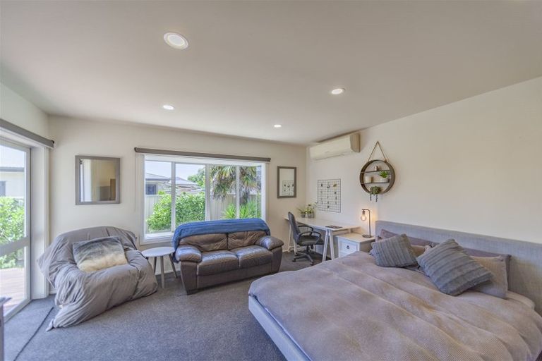 Photo of property in 106 Wharerangi Road, Greenmeadows, Napier, 4112