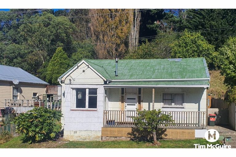 Photo of property in 102 Glen Road, The Glen, Dunedin, 9011