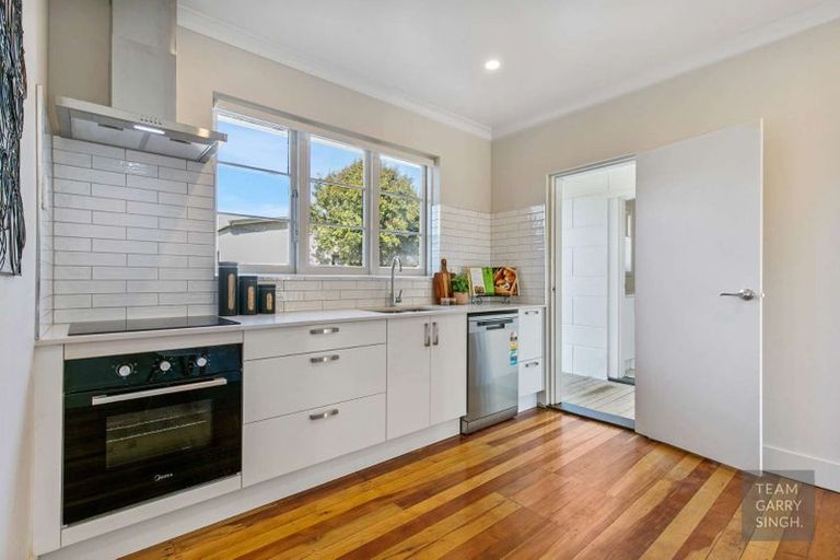 Photo of property in 9 Ballance Avenue, Papatoetoe, Auckland, 2104