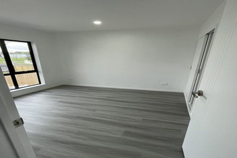 Photo of property in 9d Julian Place, Otara, Auckland, 2023