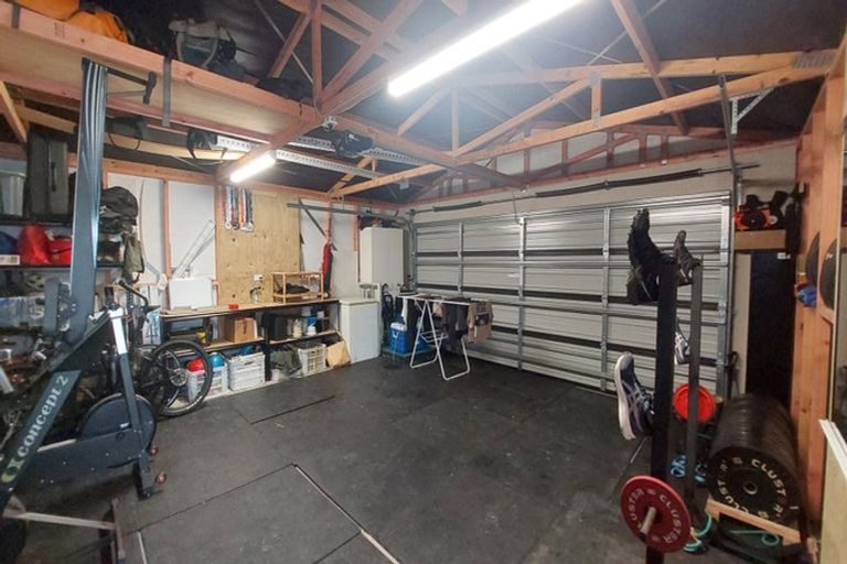 Photo of property in 196 Windermere Drive, Poike, Tauranga, 3112