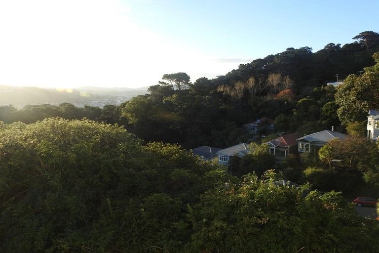 Photo of property in 1 Antico Street, Melrose, Wellington, 6023
