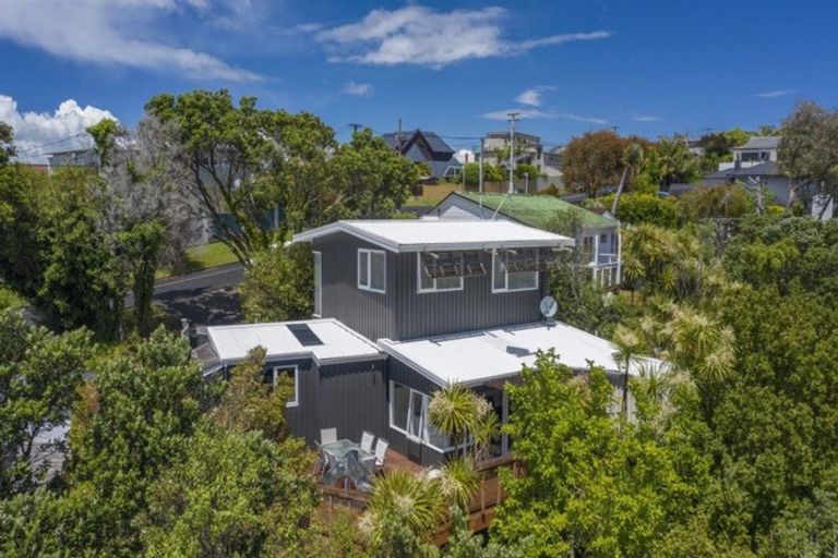 Photo of property in 94 Castor Bay Road, Castor Bay, Auckland, 0620