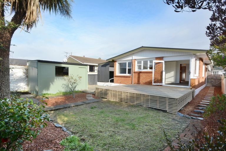 Photo of property in 95 Surrey Street, Forbury, Dunedin, 9012