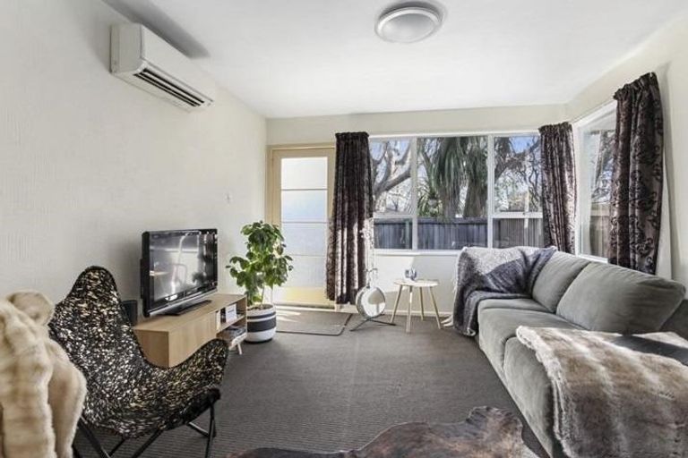 Photo of property in 2/34 Brougham Street, Addington, Christchurch, 8024