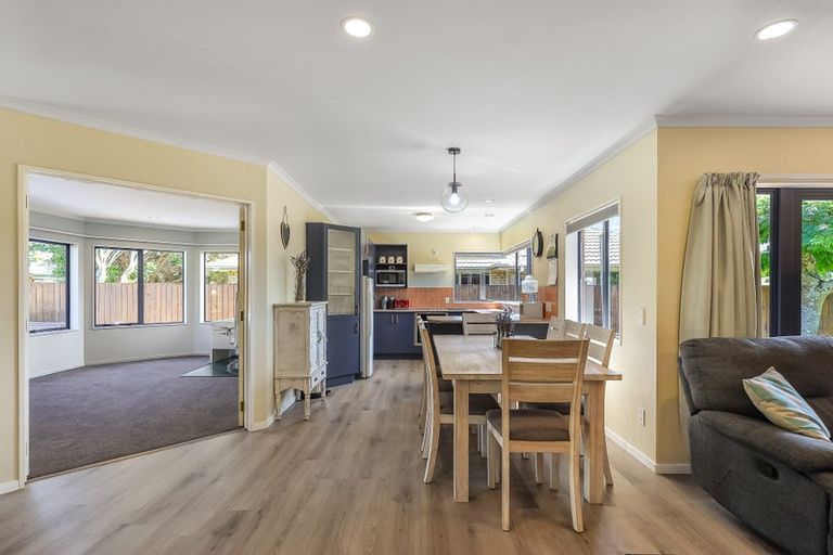 Photo of property in 34 Cairns Crescent, Rototuna, Hamilton, 3210