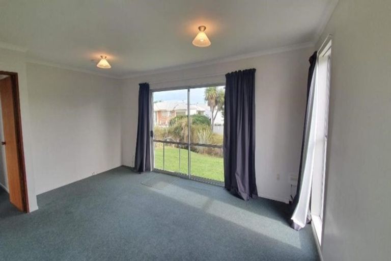 Photo of property in 19 Stacey Place, Woolston, Christchurch, 8062