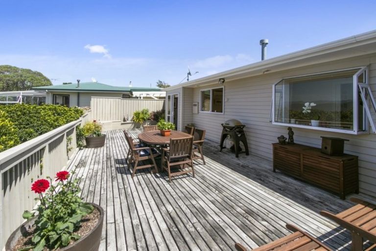 Photo of property in 7 Acacia Avenue, Maungaraki, Lower Hutt, 5010