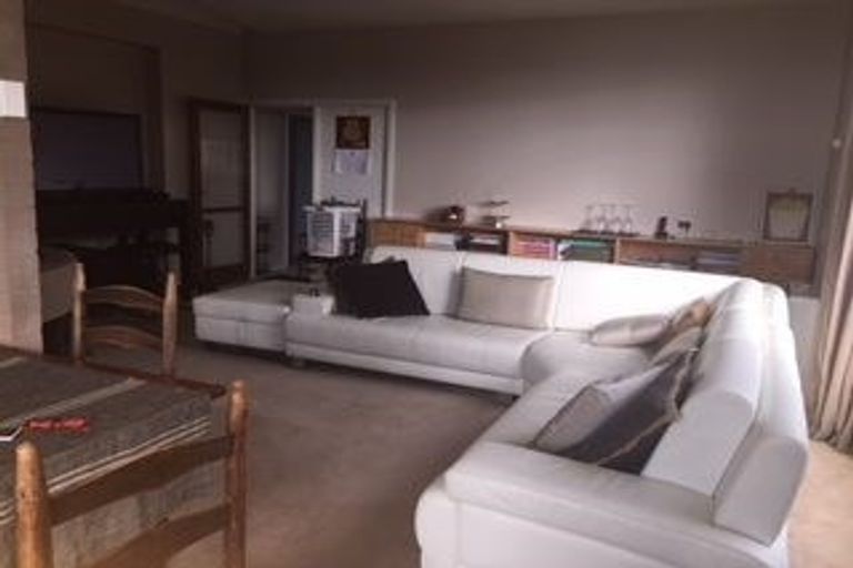 Photo of property in 116 Moncks Spur Road, Redcliffs, Christchurch, 8081